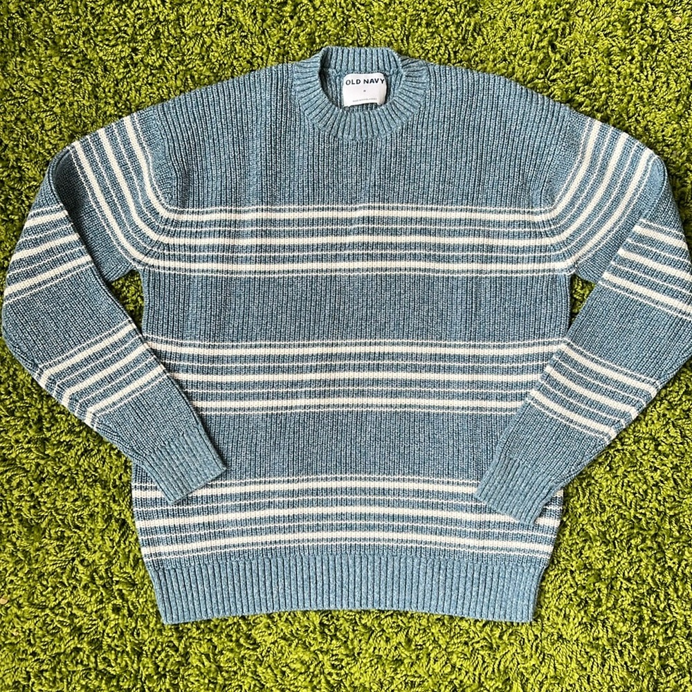 Old Navy men’s sweater